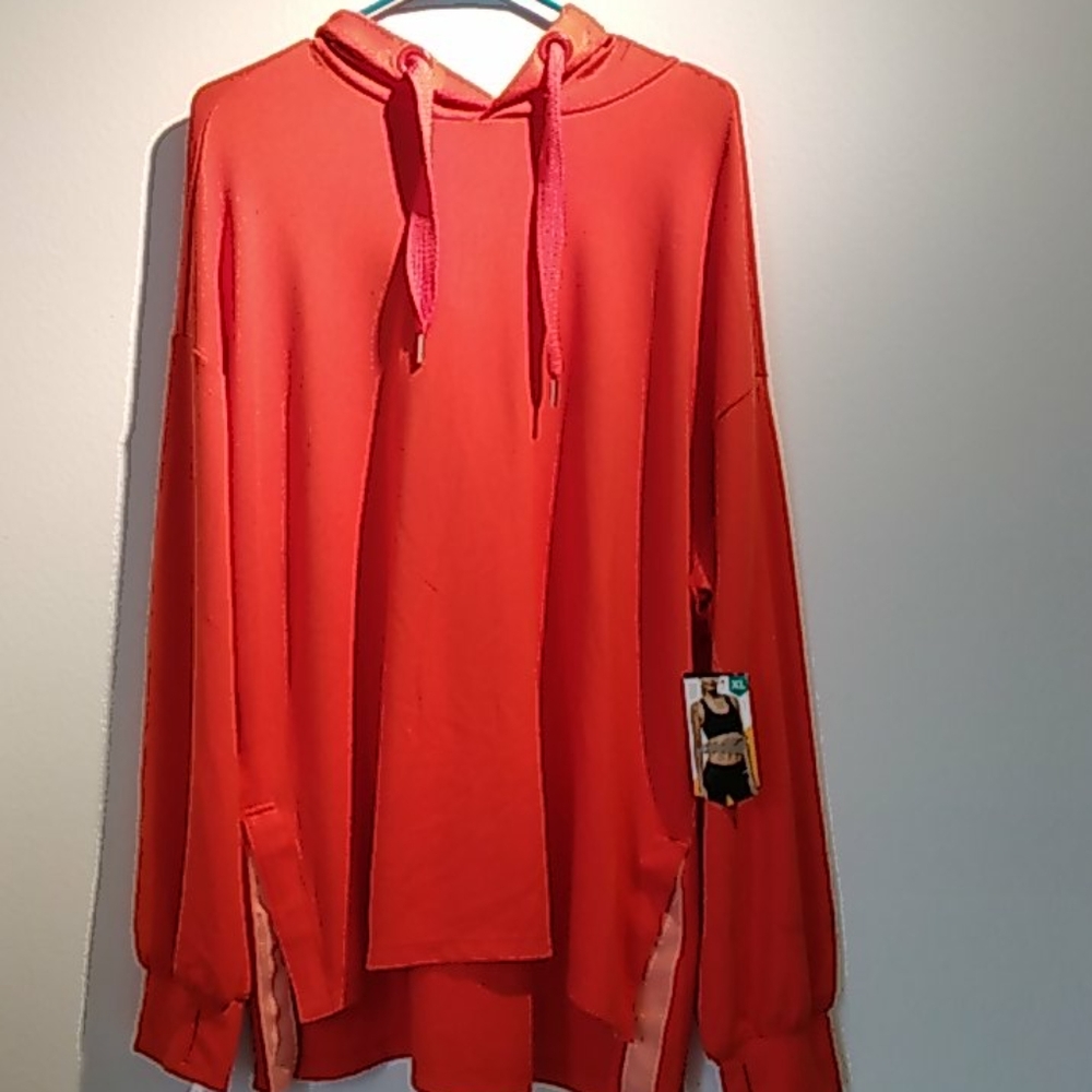 Womans avia orange pullover